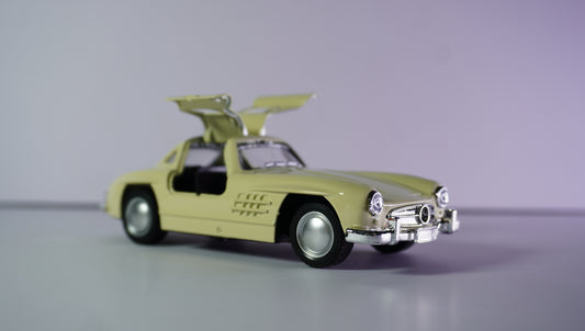 Retro Benz 300 SL Diecast Model Car