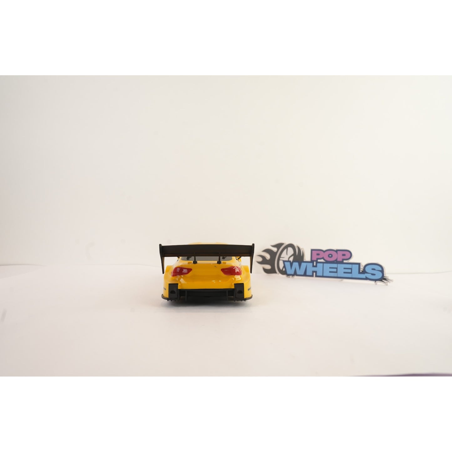 BMW M5(1:16)