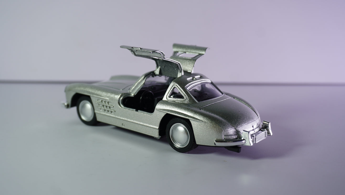 Retro Benz 300 SL Diecast Model Car