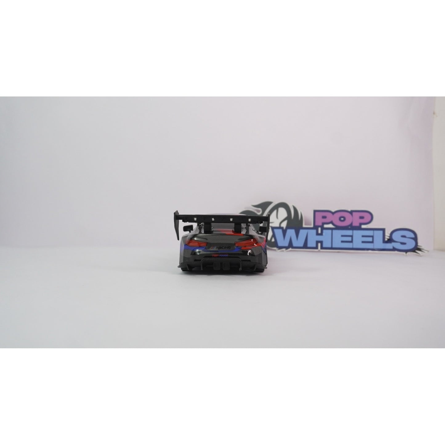 Flash BMW M4 RC (1:24)