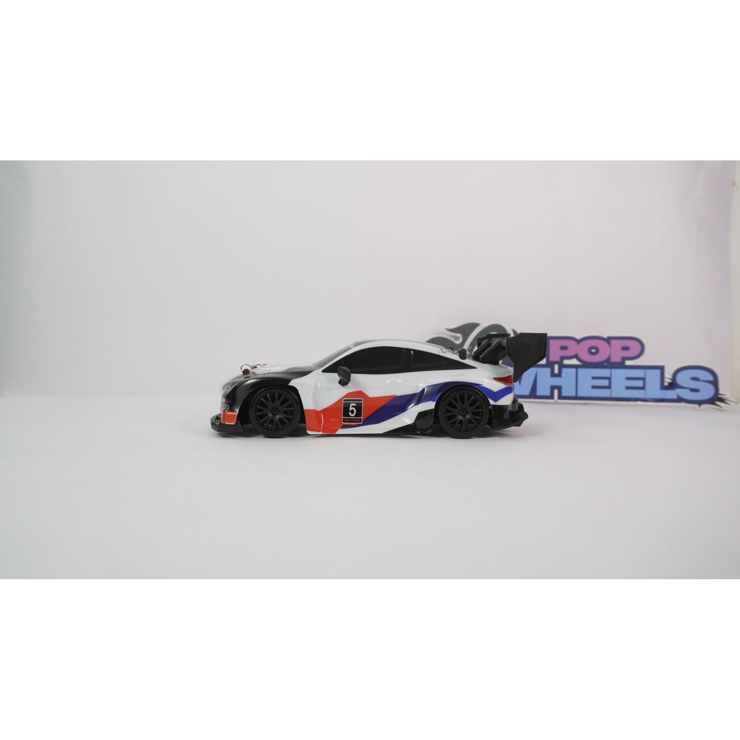 Flash BMW M4 RC (1:24)